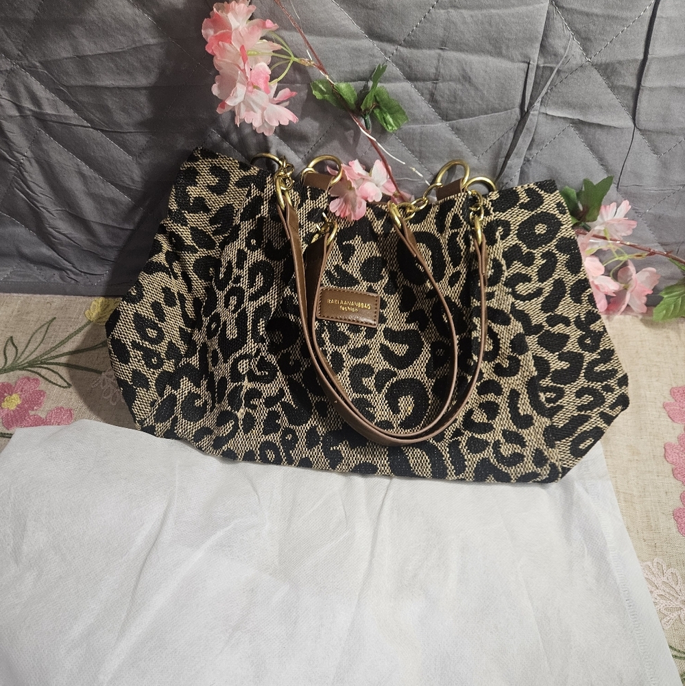Leopard Print Tote Bag with Brown Accents - Picture 2 of 4
